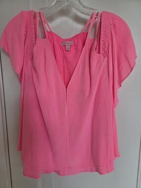 Lilly Pulitzer Hot Pink Split V-Neck Flutter Sleeve Top /Fully Lined Size Small